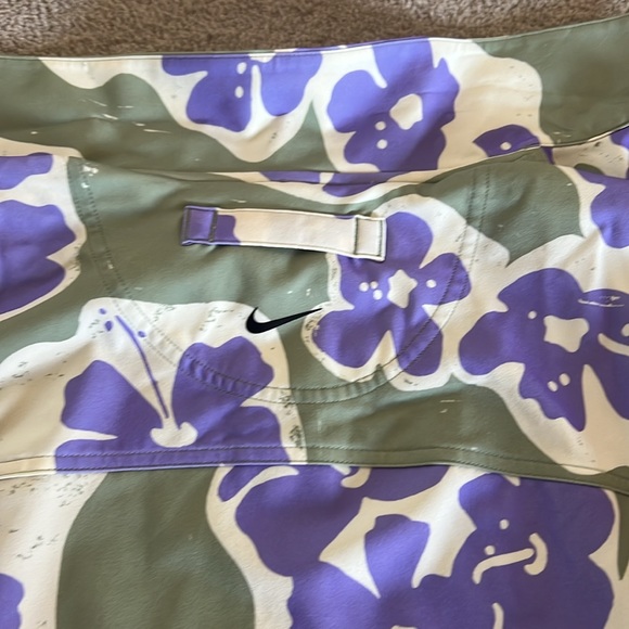 Nike Men's Naomi Osaka Short Sleeve Button Up Shirt - Picture 9 of 9